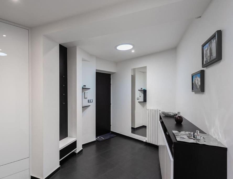 Appartamento Luxusni S Terasou A Garazi Praga