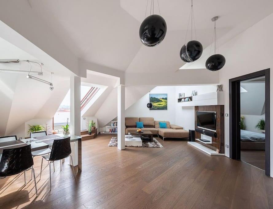 Apartamento Luxusni S Terasou A Garazi Praga